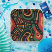 Abstract Tribal Shapes Pattern in Red, Gold, Green ペーパープレート (パーティー)