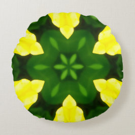 ABSTRACT YELLOW AND GREEN DRAWING. SAMER BRASIL. 3 ラウンドクッション