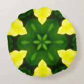 ABSTRACT YELLOW AND GREEN DRAWING. SAMER BRASIL. 3 ラウンドクッション (裏面)