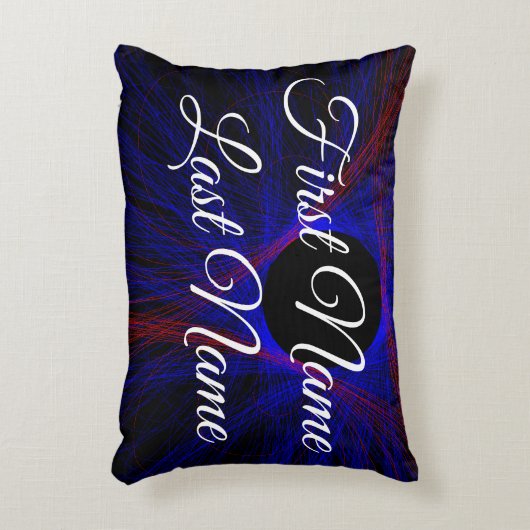 Accented Triangle Geometric Accent Parody Pillow アクセントクッション (正面(垂直))