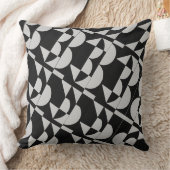 Achempong Zazzle: Geometric Black White Modern Art クッション (ブランケット)