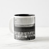 Ackermannから、会っているクエーカー教徒 ツートーンマグカップ (正面左)