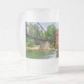 Across War Eagle Creek Waterfall Frosted Glass Bee フロストグラスビールジョッキ (正面左)