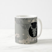 ACU一見によって抑制される赤いBullの退役軍人のマグ コーヒーマグカップ (正面右)