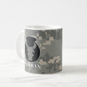 ACU一見によって抑制される赤いBullの退役軍人のマグ コーヒーマグカップ (正面左)