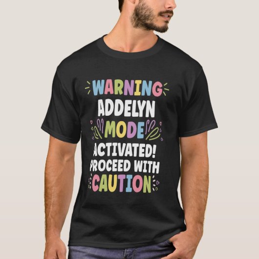 ADDELYN名パーソナライズされた可愛いおもしろいカスタムADDELY Tシャツ (正面)