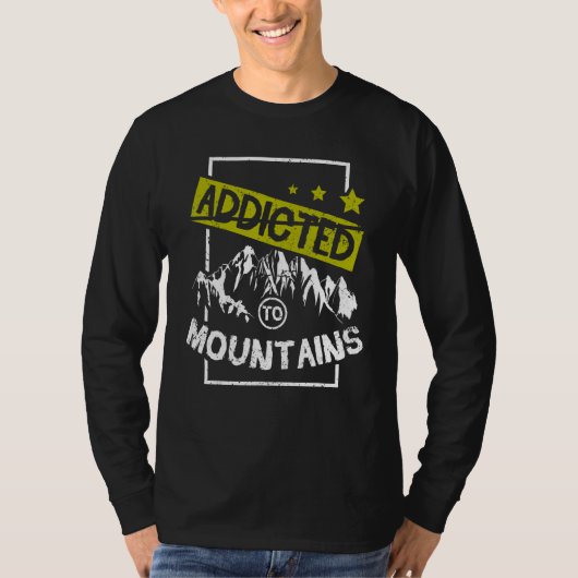 Addicted to mountains hiking tシャツ (正面)