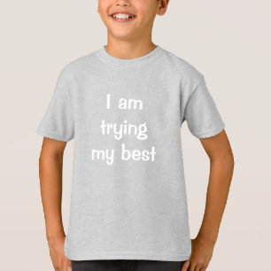 ADHD男の子のT最高のシャツを試着中 Tシャツ