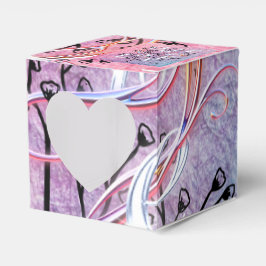 Adiela Akooがデザインした愛箱へのコード フェイバーボックス