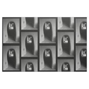 Adobeの戸口の白黒写真の生地 ファブリック