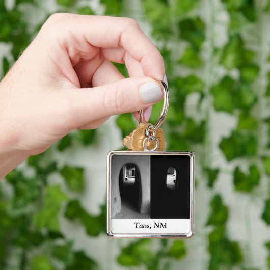 Adobe Corridor in Taos, NM keychain キーホルダー (手)