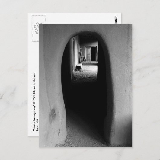 Adobe Doutorアーキテクチャの白黒の写真 ポストカード (正面/裏面)