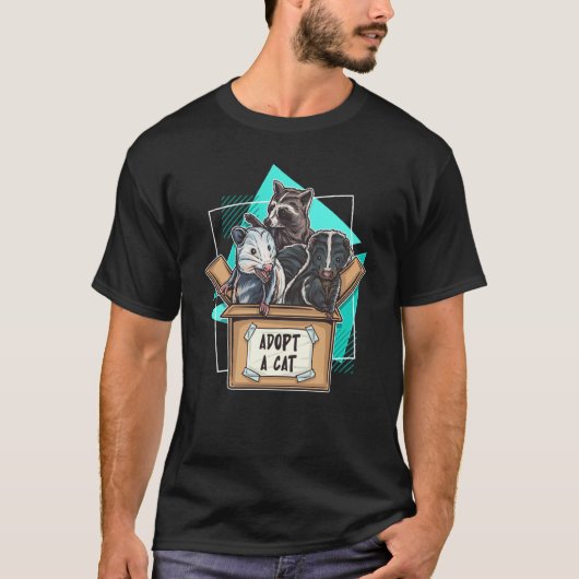 Adopt a Cat Raccoon Opossum Skunk Trash Pandas Str Tシャツ (正面)