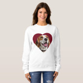 Adorable Beagle in Heart Shape Design スウェットシャツ (正面フル)