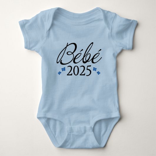 Adorable 'Bébé 2025' T-shirt ベビーボディスーツ (正面)