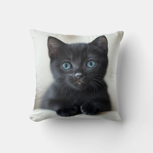 Adorable Black Kitten with Striking Blue Eyes Port クッション (正面)