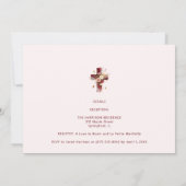 Adorable Burgundy Glitter Floral Cross Baptism 招待状 (裏面)