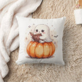 Adorable Ghost with Book Sitting on Pumpkin – Hall クッション (ブランケット)