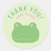 Adorable Green Frog Personalized Birthday Sticker ラウンドシール (正面)