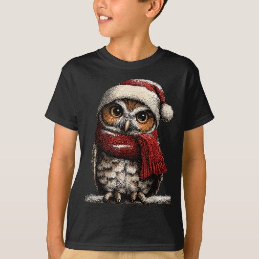 Adorable Owl With Santa Hat Snowy Winter Christmas Tシャツ (正面)