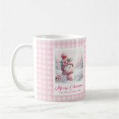 Adorable Pink Snowman Mug Cozy Christmas Scene コーヒーマグカップ (左)
