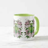 Adorable Praying Mantis And Mountain Laurel  マグカップ (正面右)