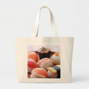 Adorable Sushi Selection on Wooden Plate Tote ラージトートバッグ