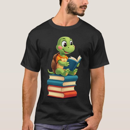 Adorable Turtle Reading Books (4) Tシャツ (正面)