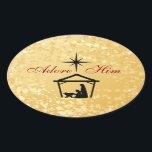 Adore Him -出生シーンChristmasスタンプ 楕円形シール<br><div class="desc">これらのAdore Him出生シーンChristmasのステッカーは、金ゴールドと白い輝く星を持つ美しい背景にイエス、メアリー、ヨセフ、ベツレヘムの星を特集している。</div>