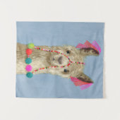 Adorned Llama – ベージュ タペストリー (正面(横))