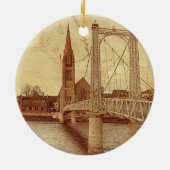 Adorno De Ceramica The Bouncy Bridge (インバネス – セラミックオーナメント (裏面)