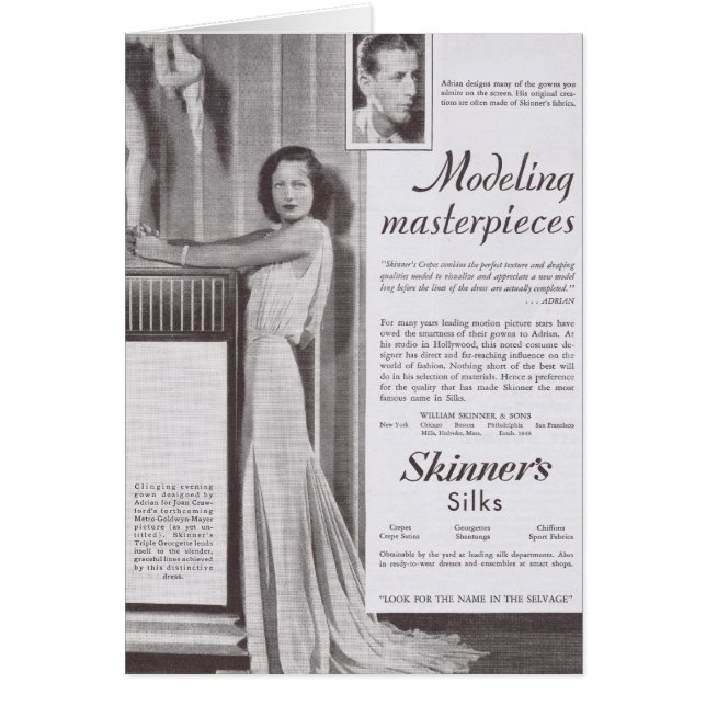 ADRIENの絹のガウンを身に着けているジョアンクローフォード (正面)