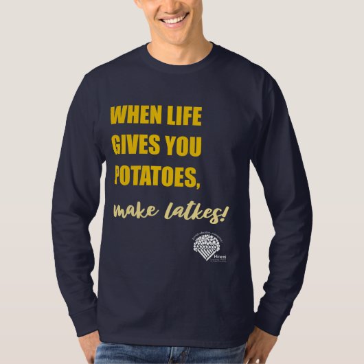 Adults' Long-Sleeve Hanukkah Shirt - "Make latkes" Tシャツ (正面)