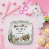 Adventure Awaits Baby Shower Woodland Forest Bear ペーパープレート (パーティー)