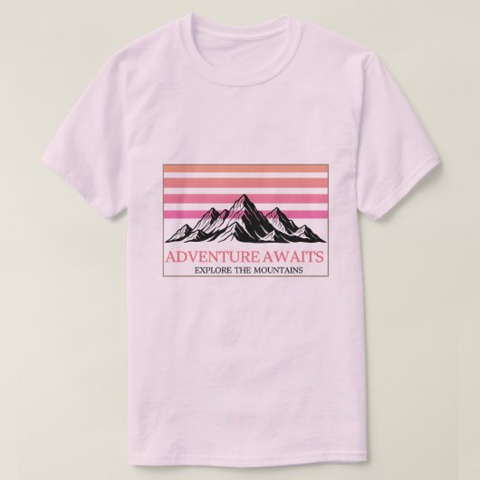 Adventure Awaits Mountain Sunset T-Shirt Tシャツ (デザイン正面)