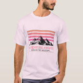 Adventure Awaits Mountain Sunset T-Shirt Tシャツ (正面)
