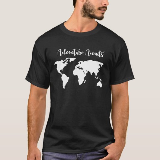 Adventure Awaits Travel Map Hiking Tシャツ (正面)
