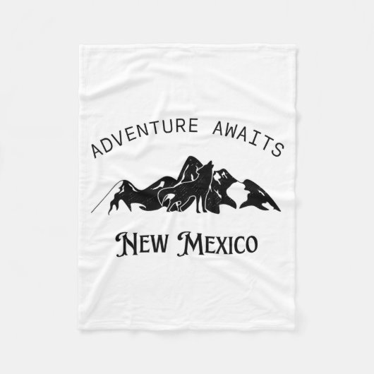 Adventure Awaits Vacation Travel New Mexico  フリースブランケット (正面)