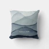 Adventure Awaits Watercolor Mountain クッション (正面)