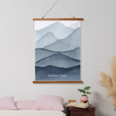 Adventure Awaits Watercolor Mountain 吊り下げ型タペストリー (寝室)