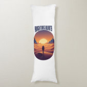 Adventure Desert Tee — Chasing Dunes & Desert Sky ボディピロー (正面縦)