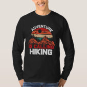 Adventure is Calling Hiking Tシャツ (正面)