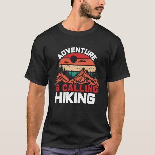 Adventure is Calling Hiking Tシャツ (正面)