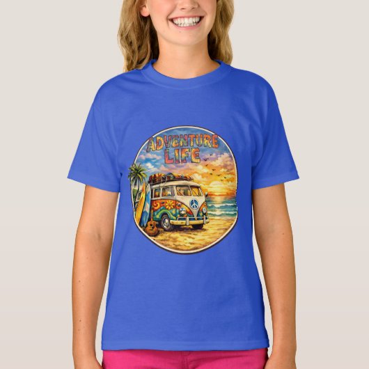 Adventure Life Retro Hippie Beach Sunset Graphic  Tシャツ (正面)