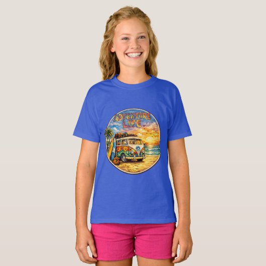 Adventure Life Retro Hippie Beach Sunset Graphic  Tシャツ (正面フル)