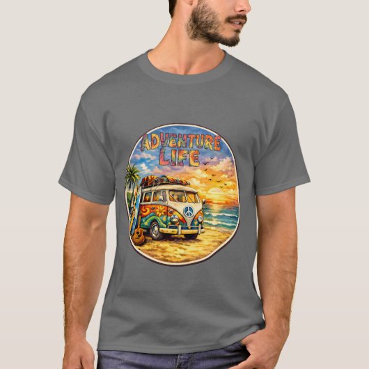 Adventure Life Retro Hippie Beach Sunset Graphic Tシャツ (正面)