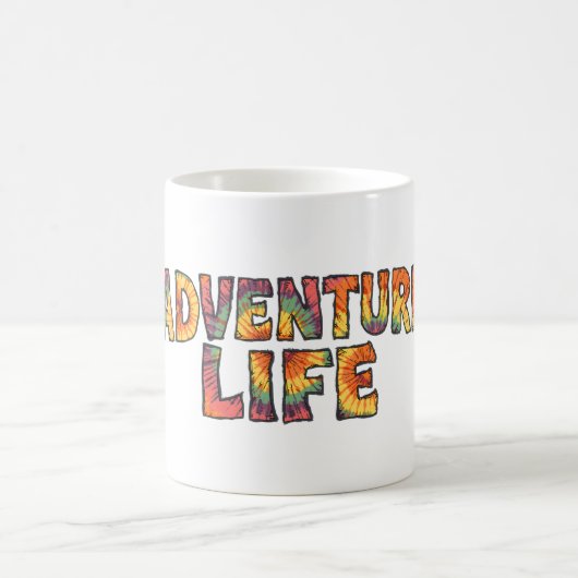 Adventure Life Tie Dye Explore More Outdoors Hiker コーヒーマグカップ (中央)