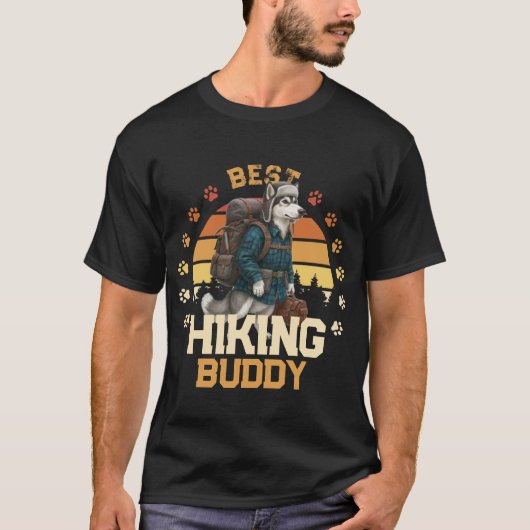 Adventurous Alaskan Malamute Hiker Wilderness  Tシャツ (正面)