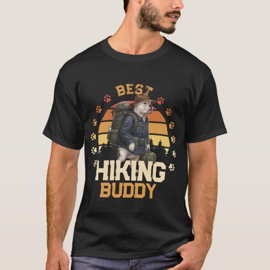 Adventurous American Bulldog Hiker Wilderness Tシャツ (正面)