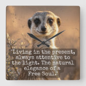 Adventurous Meerkat Living スクエア壁時計 (正面)